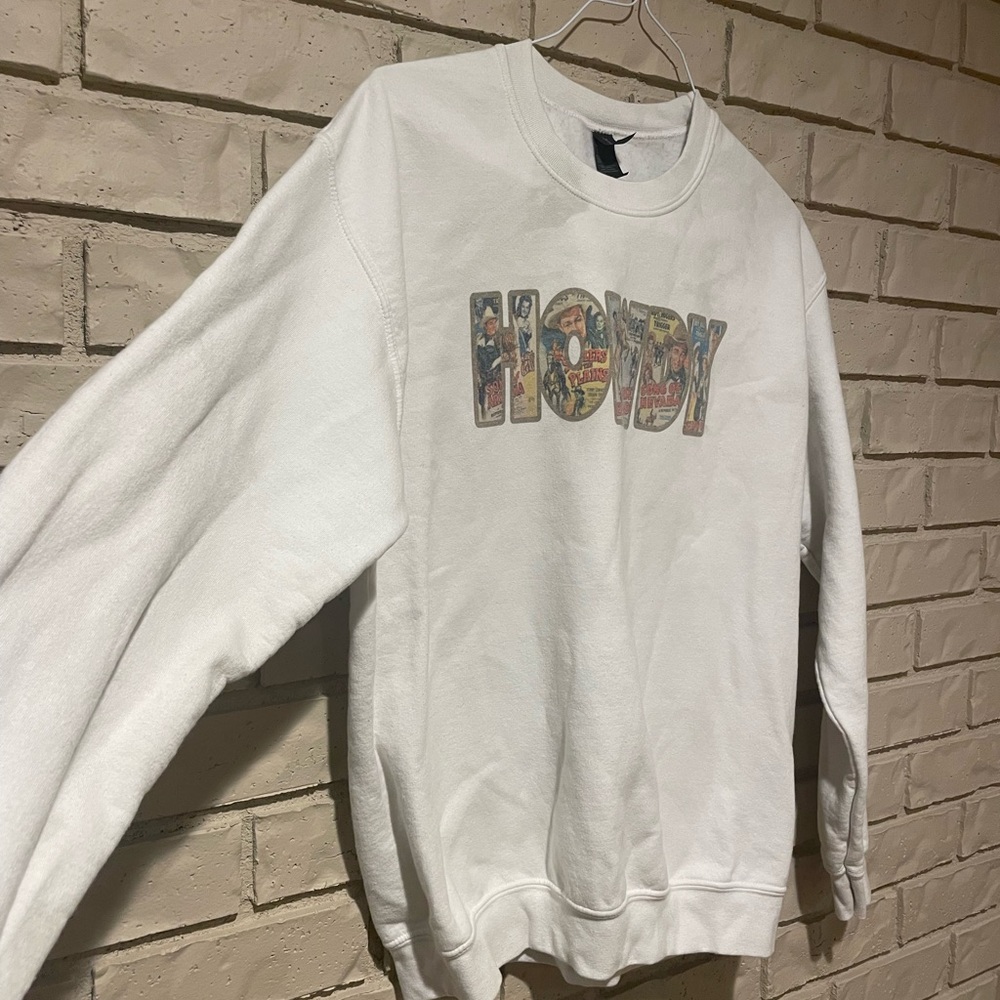 Western “Howdy” Sweatshirt